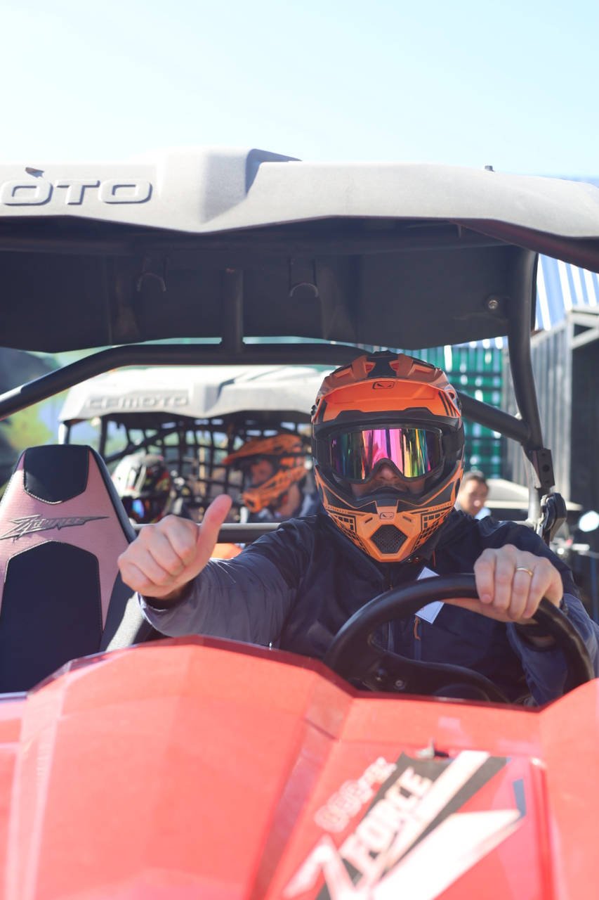 All-Terrain Vehicle ATV Extremo a Extremo 12