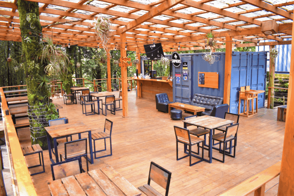 Terraza del restaurante de San Agustín Bike Park, Carretera a El Salvador